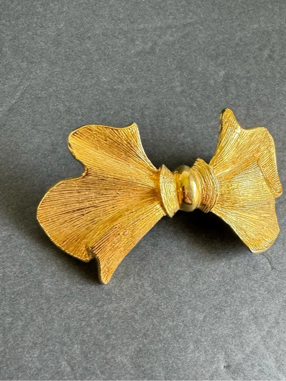 Vintage Bow Hair Clip Gold‎ Tone Large Barrette 90s Y2K Coquette Feminine